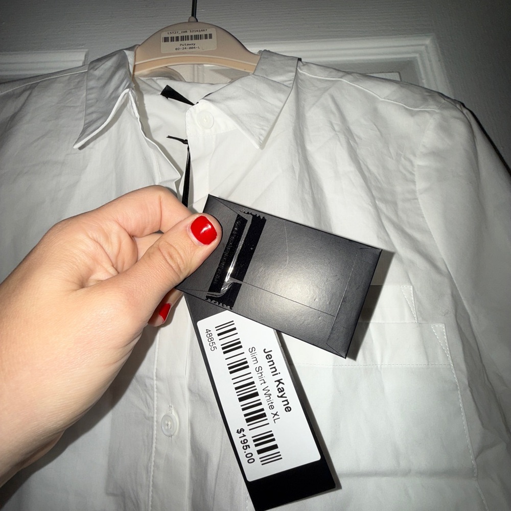 Jenni Kayne Slim White Button Down - Picture 2 of 3